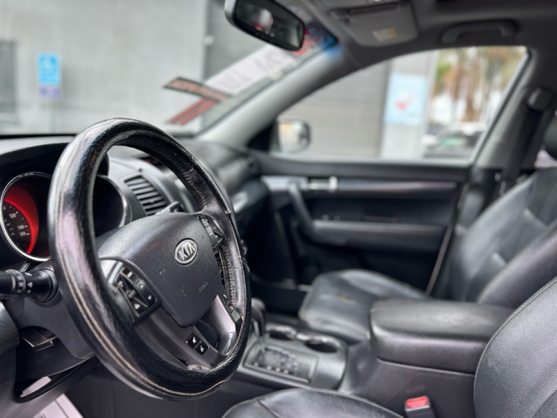 2011 Kia Sorento SX