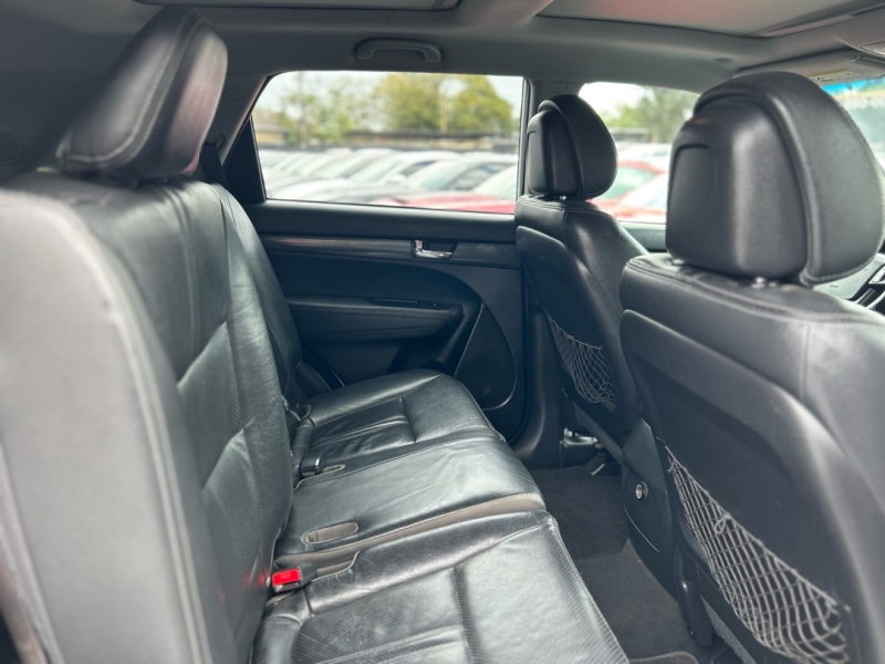 2011 Kia Sorento SX