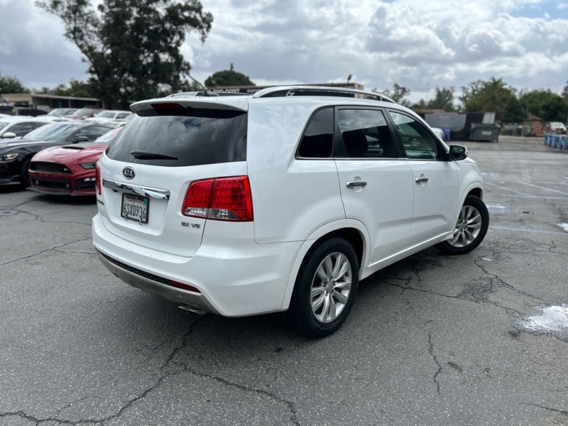 2011 Kia Sorento SX