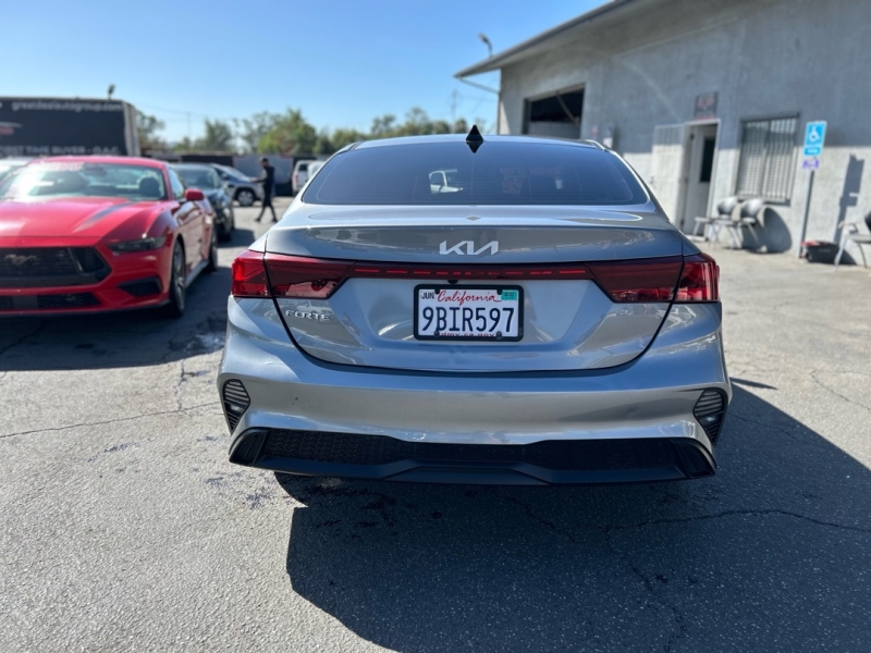 2022 Kia Forte FE