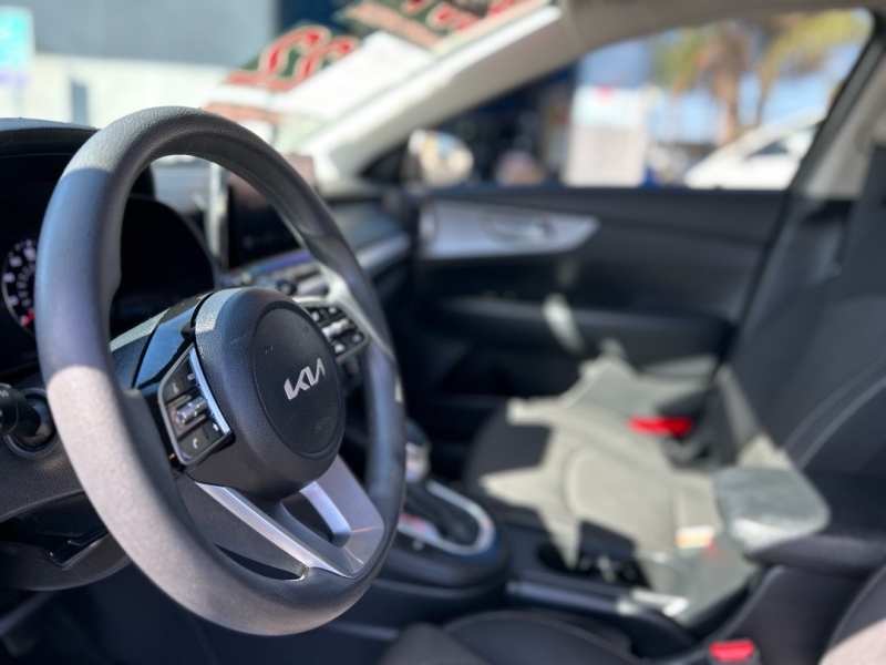 2022 Kia Forte FE