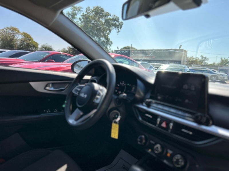 2022 Kia Forte FE