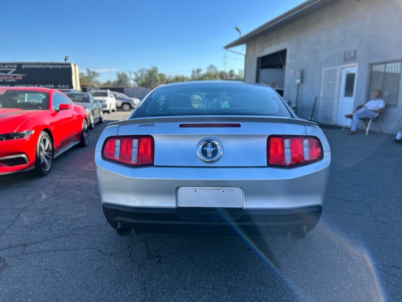 2012 Ford Mustang V6