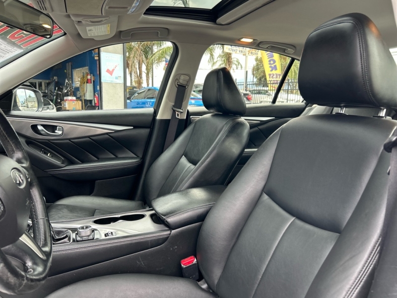 2015 INFINITI Q50 