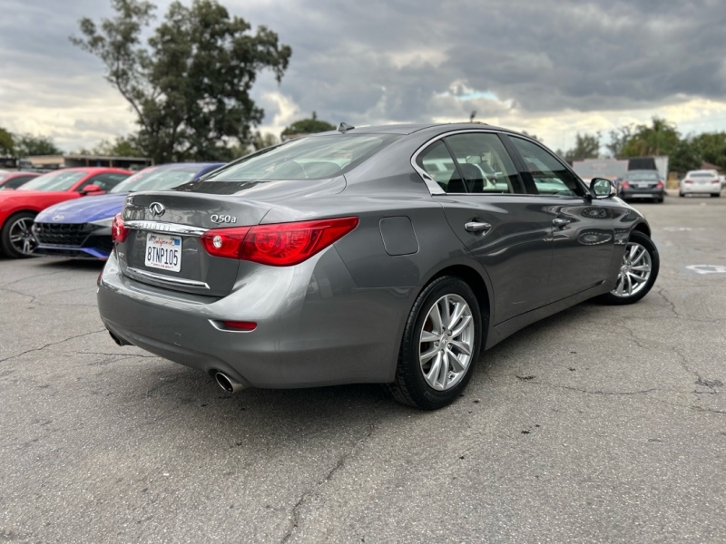 2015 INFINITI Q50 