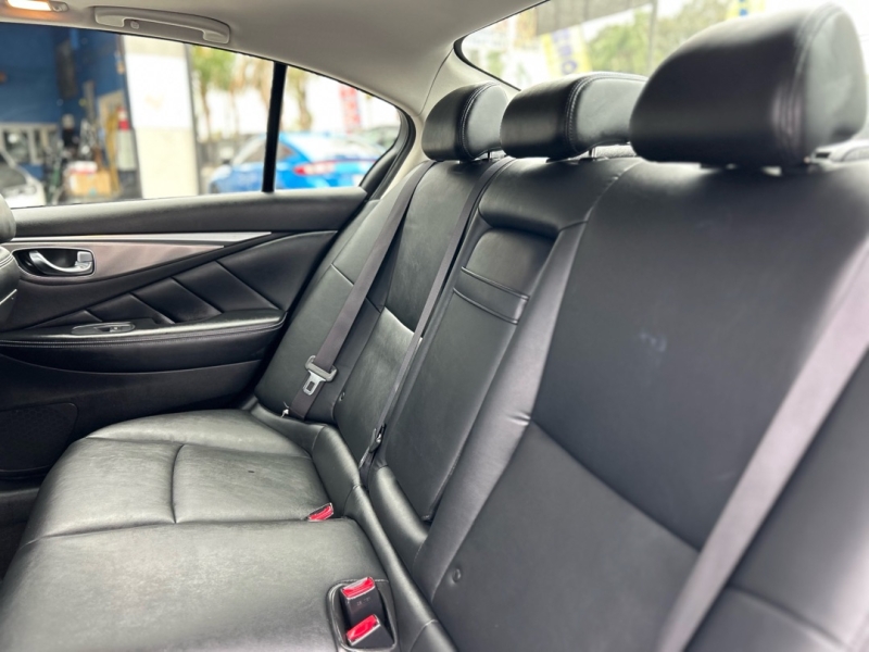 2015 INFINITI Q50 