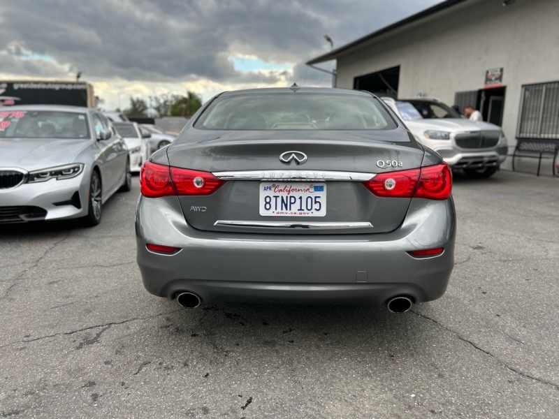 2015 INFINITI Q50 