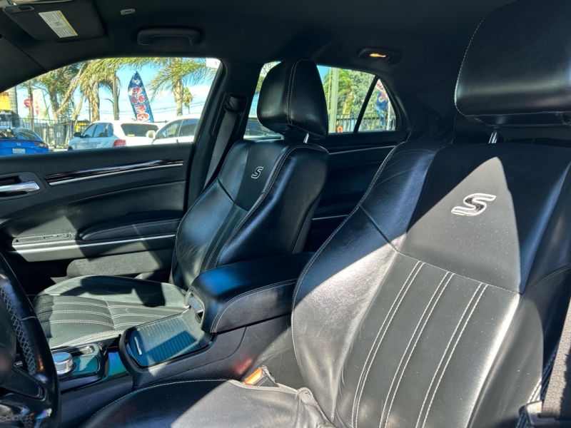 2019 Chrysler 300 S
