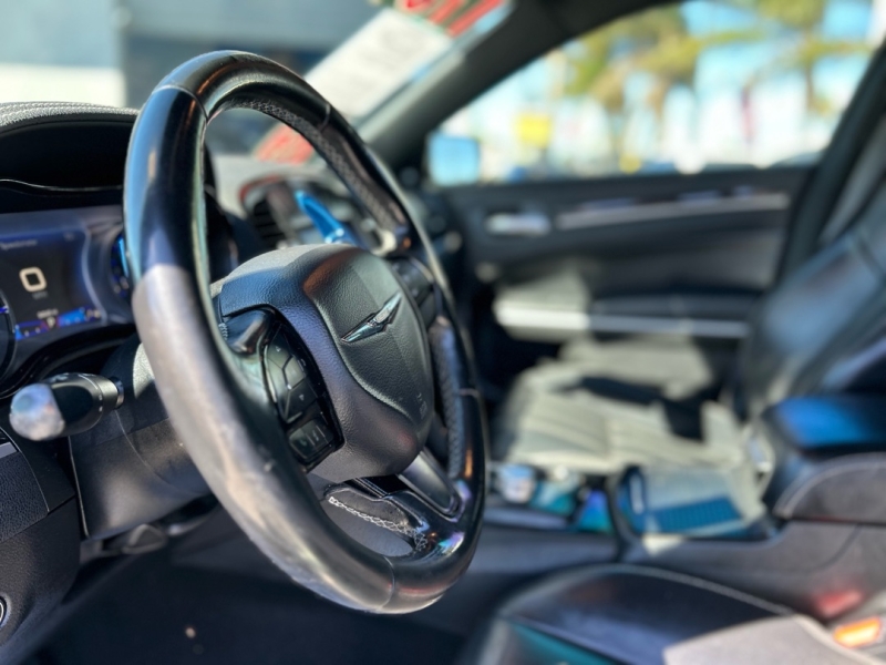 2019 Chrysler 300 S