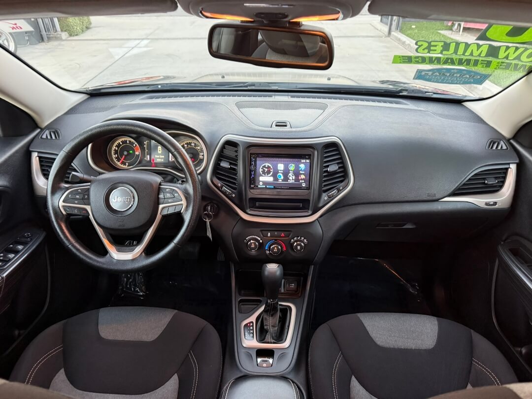 2016 Jeep Cherokee Sport