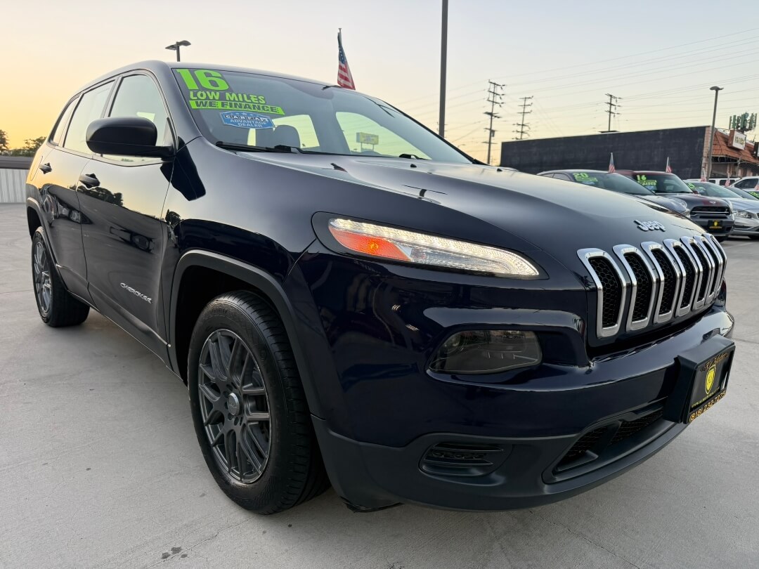 2016 Jeep Cherokee Sport
