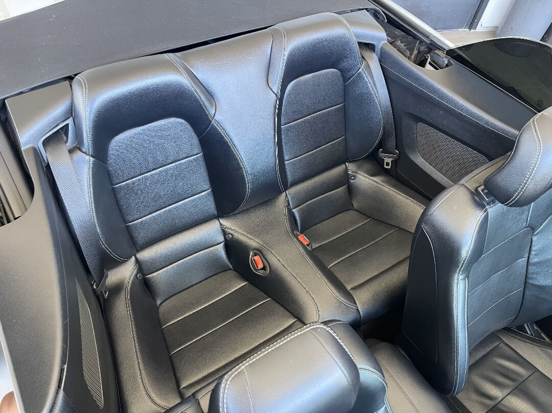 2017 Ford Mustang EcoBoost Premium - Photo 18