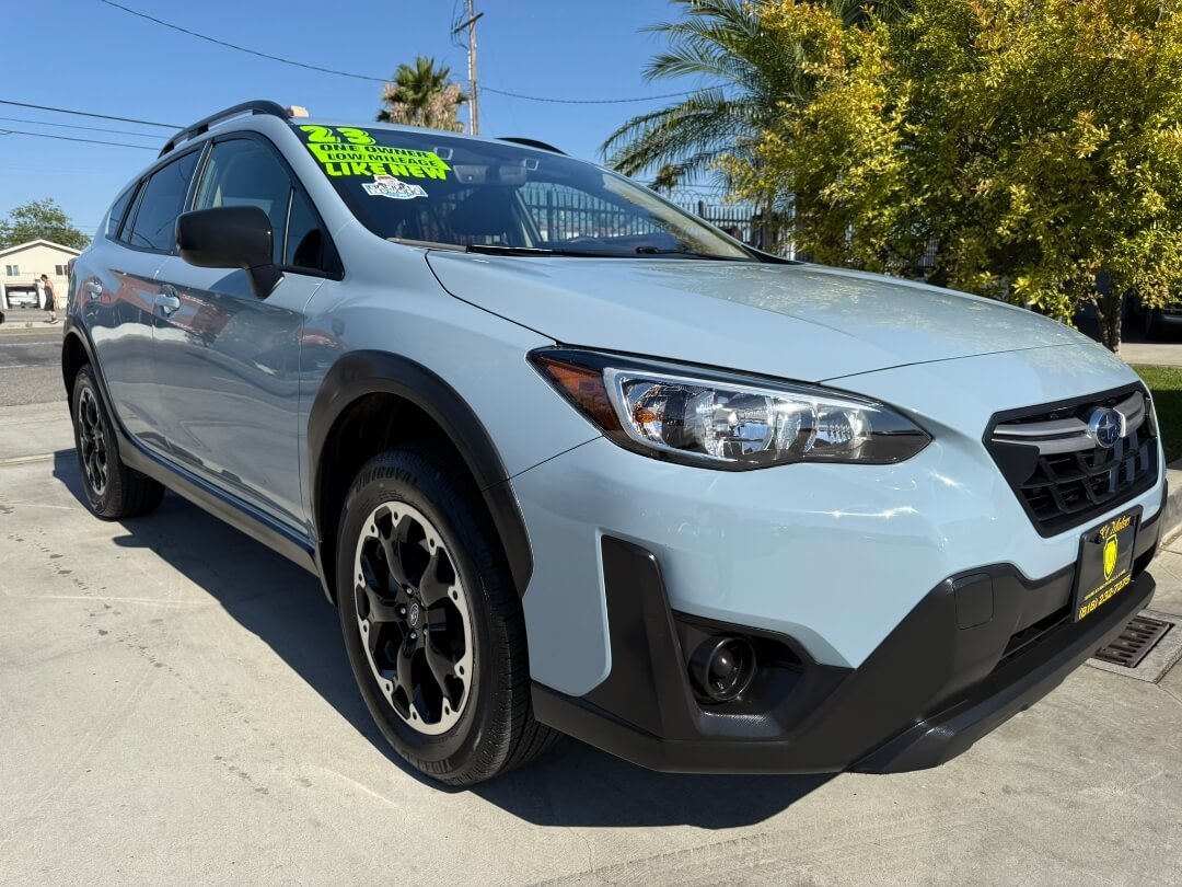 2023 Subaru Crosstrek Base photo 3