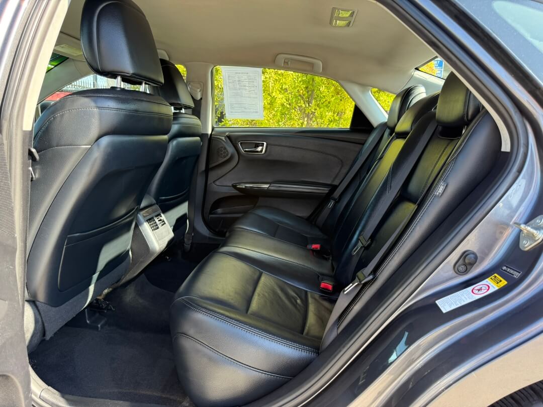 2014 Toyota Avalon XLE photo 20