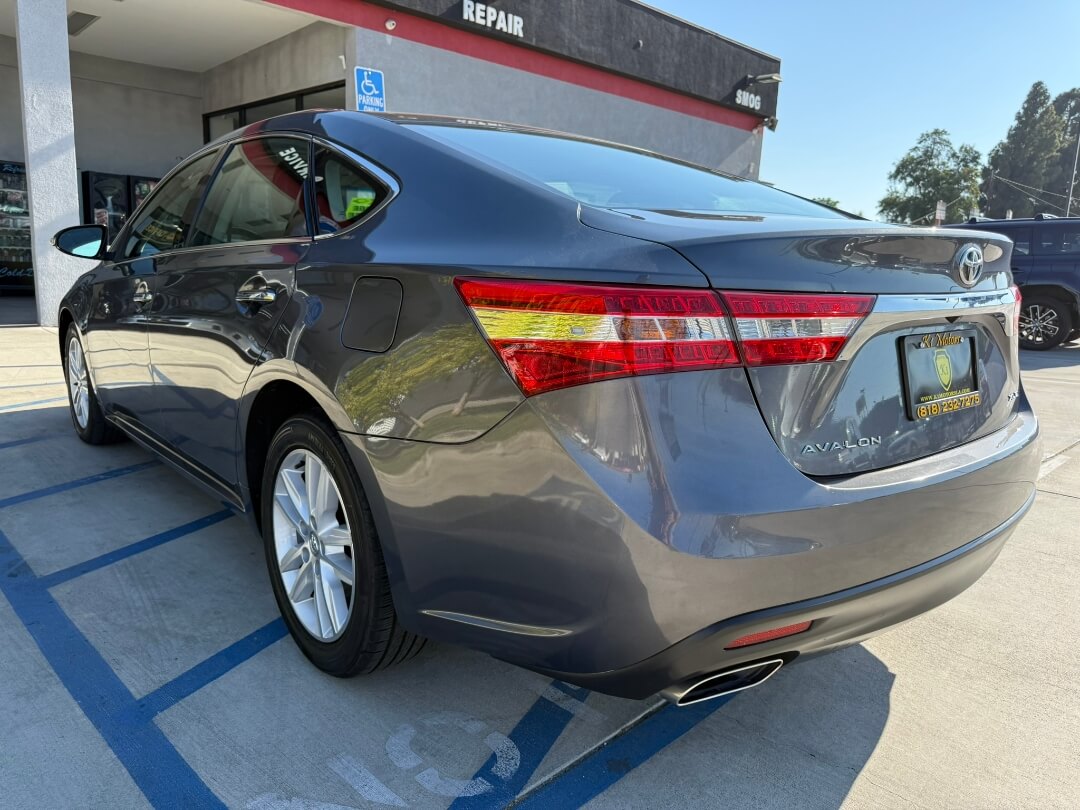 2014 Toyota Avalon XLE photo 6