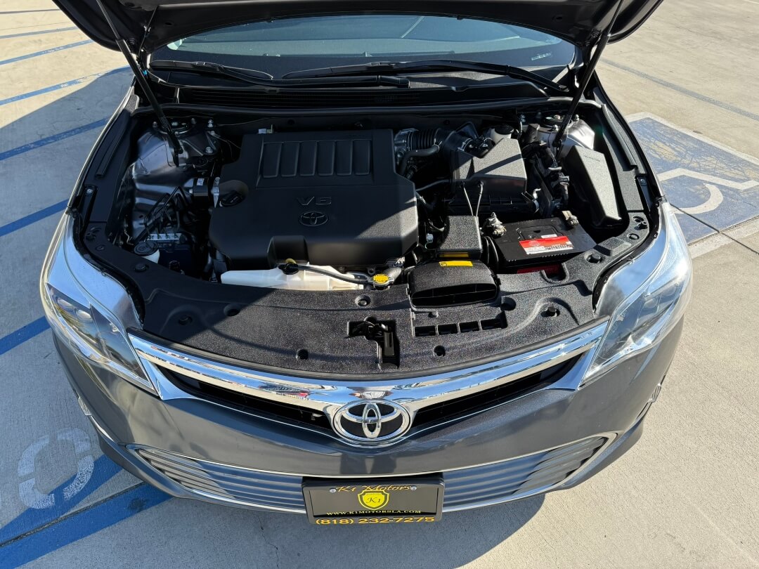 2014 Toyota Avalon XLE photo 11