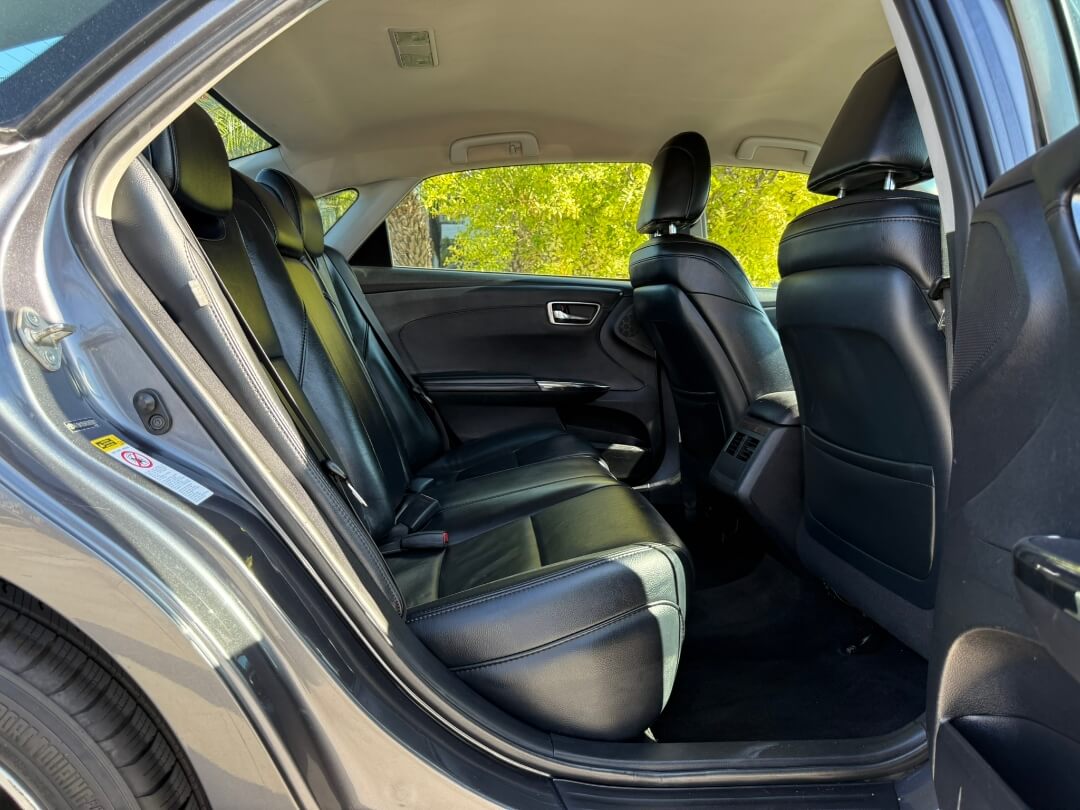 2014 Toyota Avalon XLE photo 19