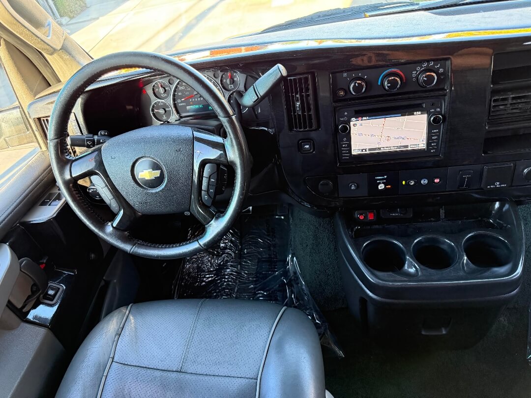 2018 Chevrolet Express 2500 photo 20