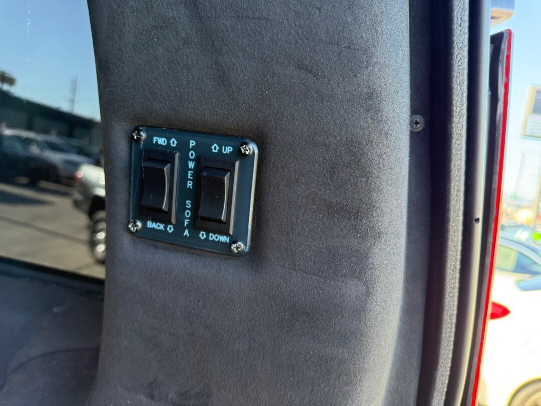 2018 Chevrolet Express 2500 photo 21