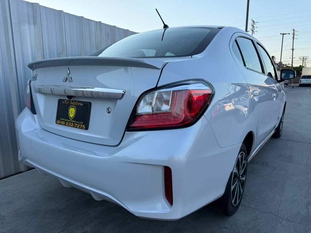 2024 Mitsubishi Mirage G4 ES photo 5