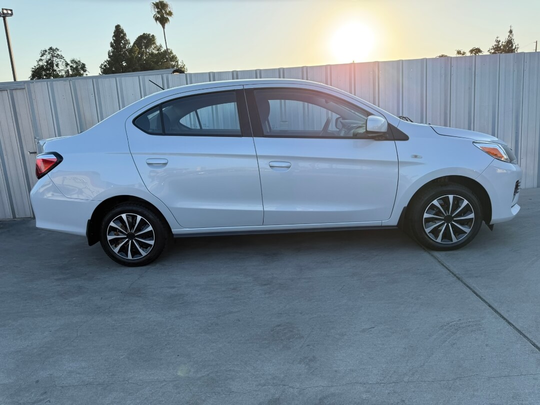 2024 Mitsubishi Mirage G4 ES photo 6