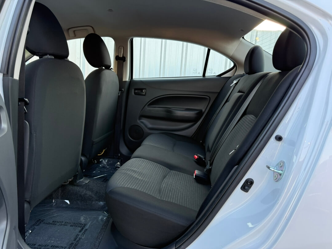 2024 Mitsubishi Mirage G4 ES photo 18