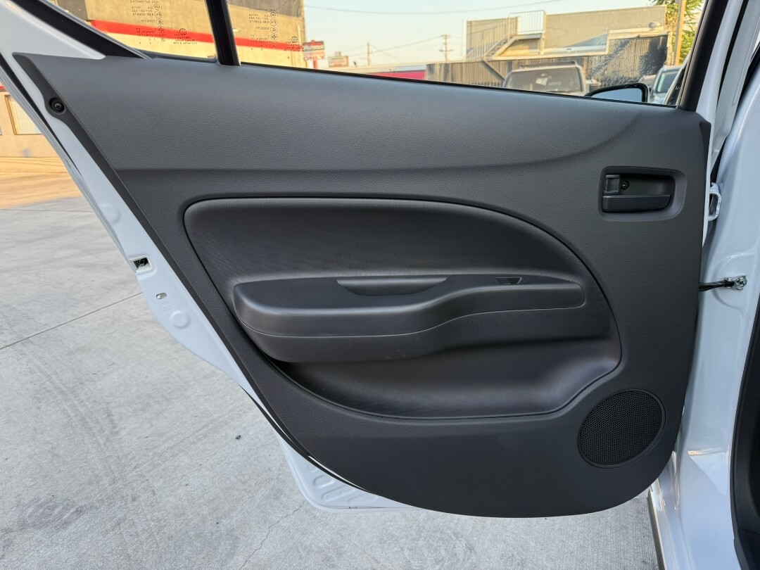 2024 Mitsubishi Mirage G4 ES photo 14