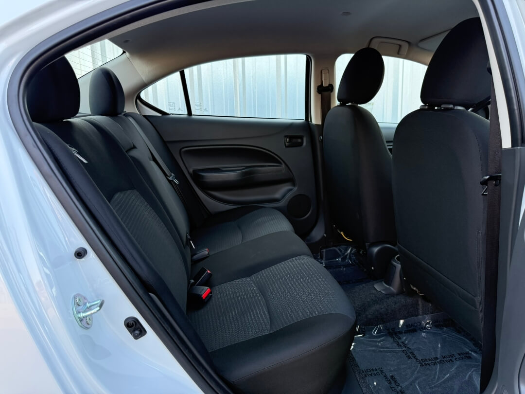 2024 Mitsubishi Mirage G4 ES photo 17