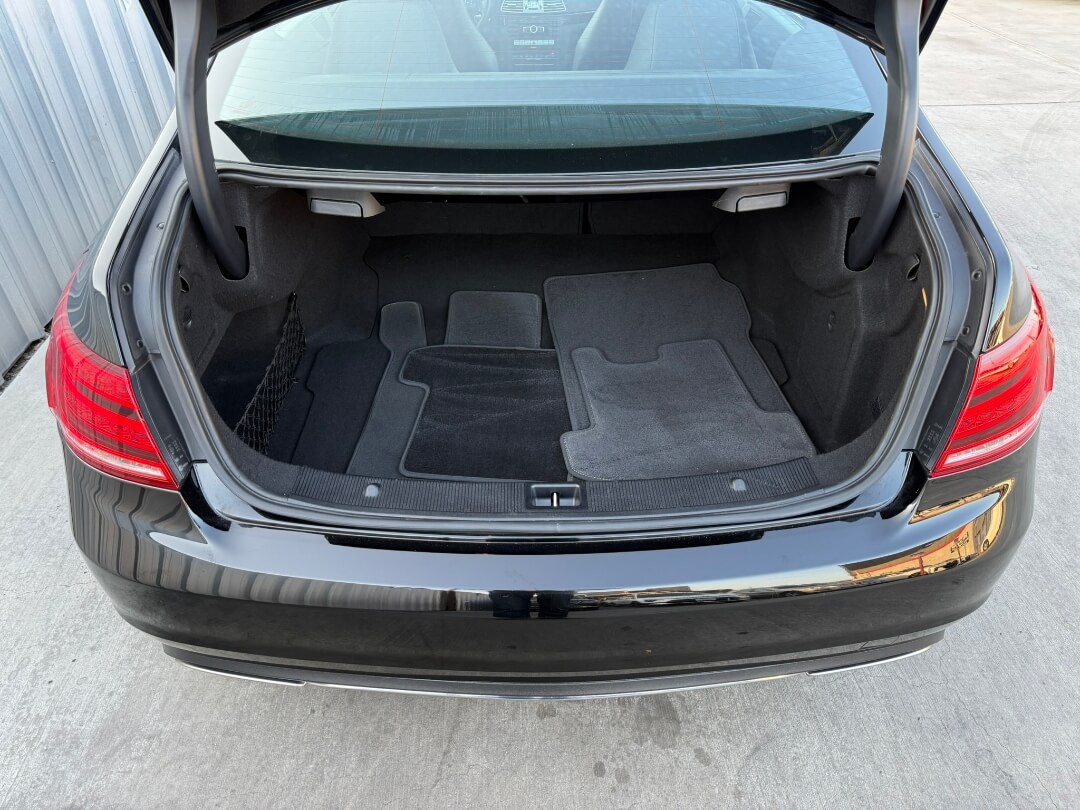 2014 Mercedes Benz E 350 photo 12