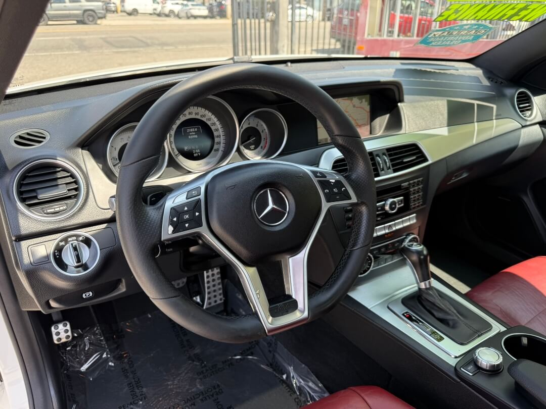 2015 Mercedes Benz C 250 photo 17