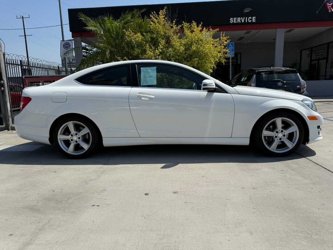 2015 Mercedes Benz C 250 photo 6