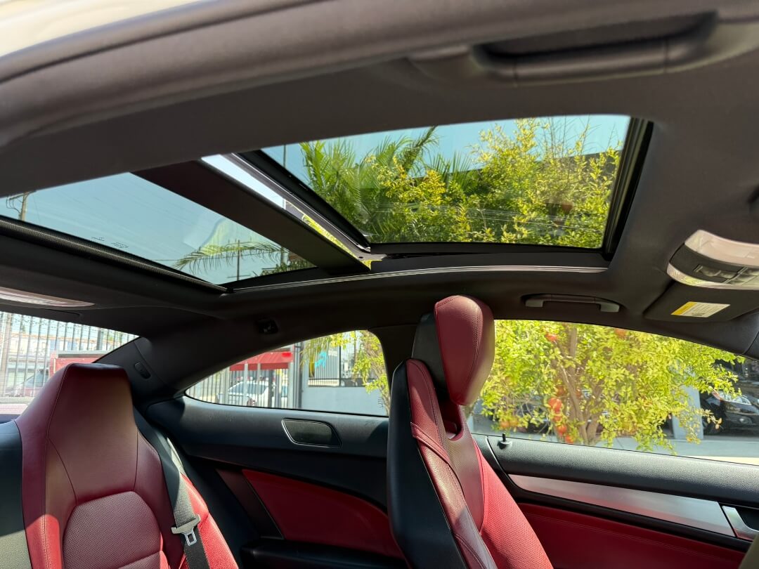 2015 Mercedes Benz C 250 photo 16