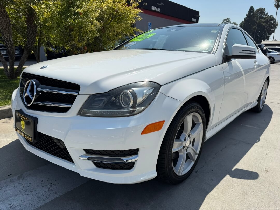 2015 Mercedes Benz C 250 photo 3