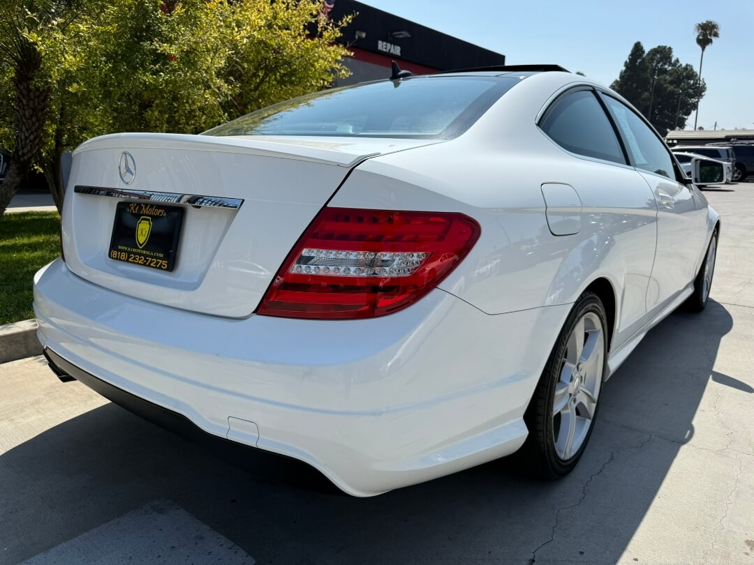 2015 Mercedes Benz C 250 photo 5