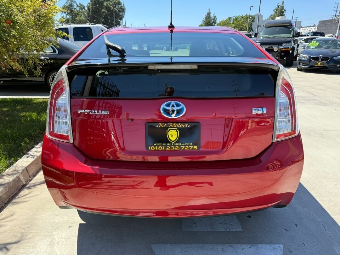 2015 Toyota Prius Three photo 10