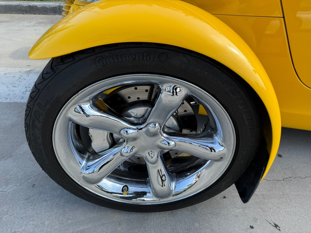 1999 Plymouth Prowler Base photo 16