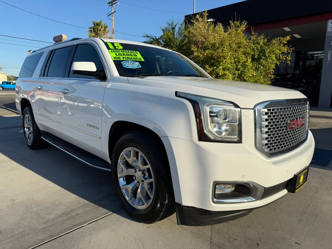 2015 Gmc Yukon XL Denali photo 3