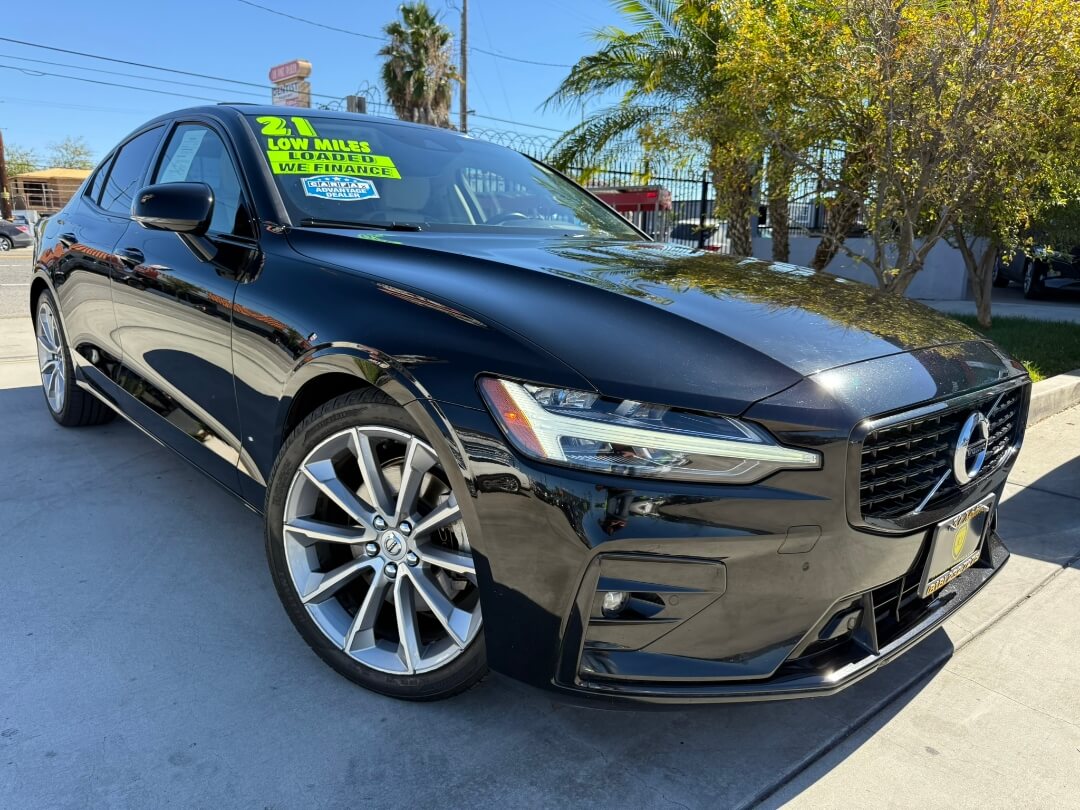 2021 Volvo S60 Momentum