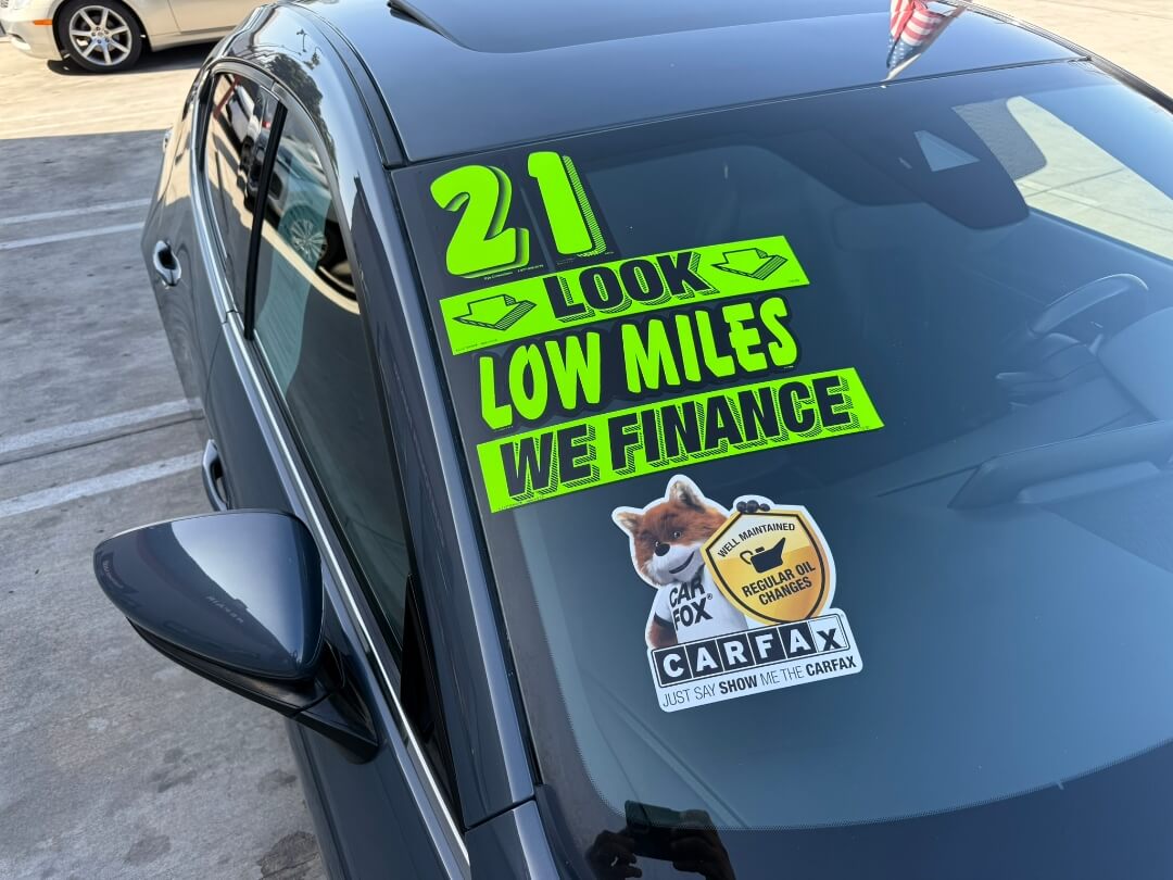 2021 Mazda Mazda3 Hatchback Premium photo 3