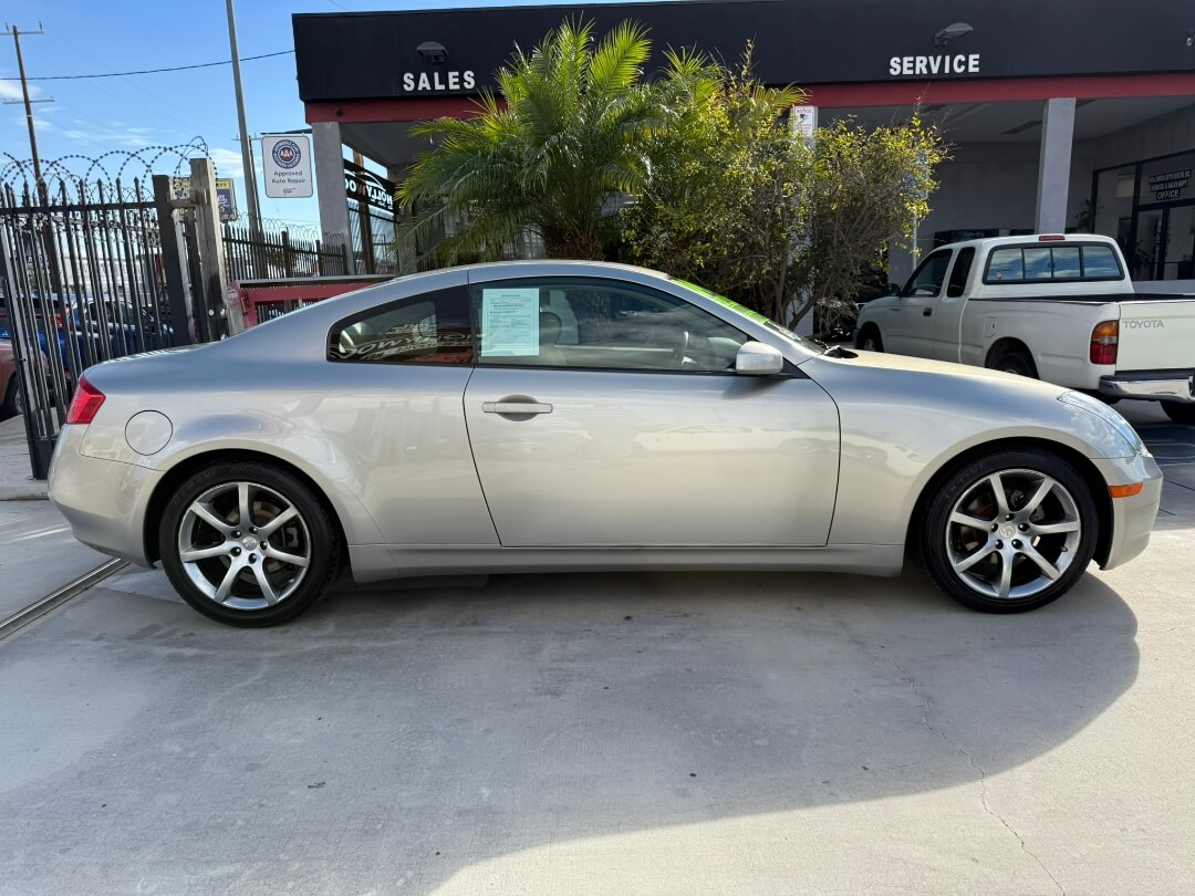 2004 Infiniti G35 Base photo 4
