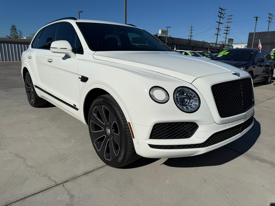 2020 Bentley Bentayga V8's photo