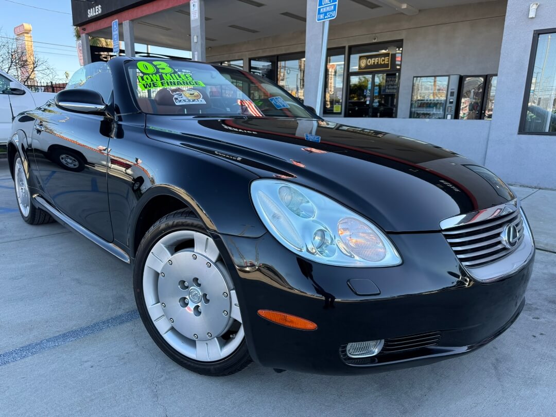 2003 Lexus SC 430's photo