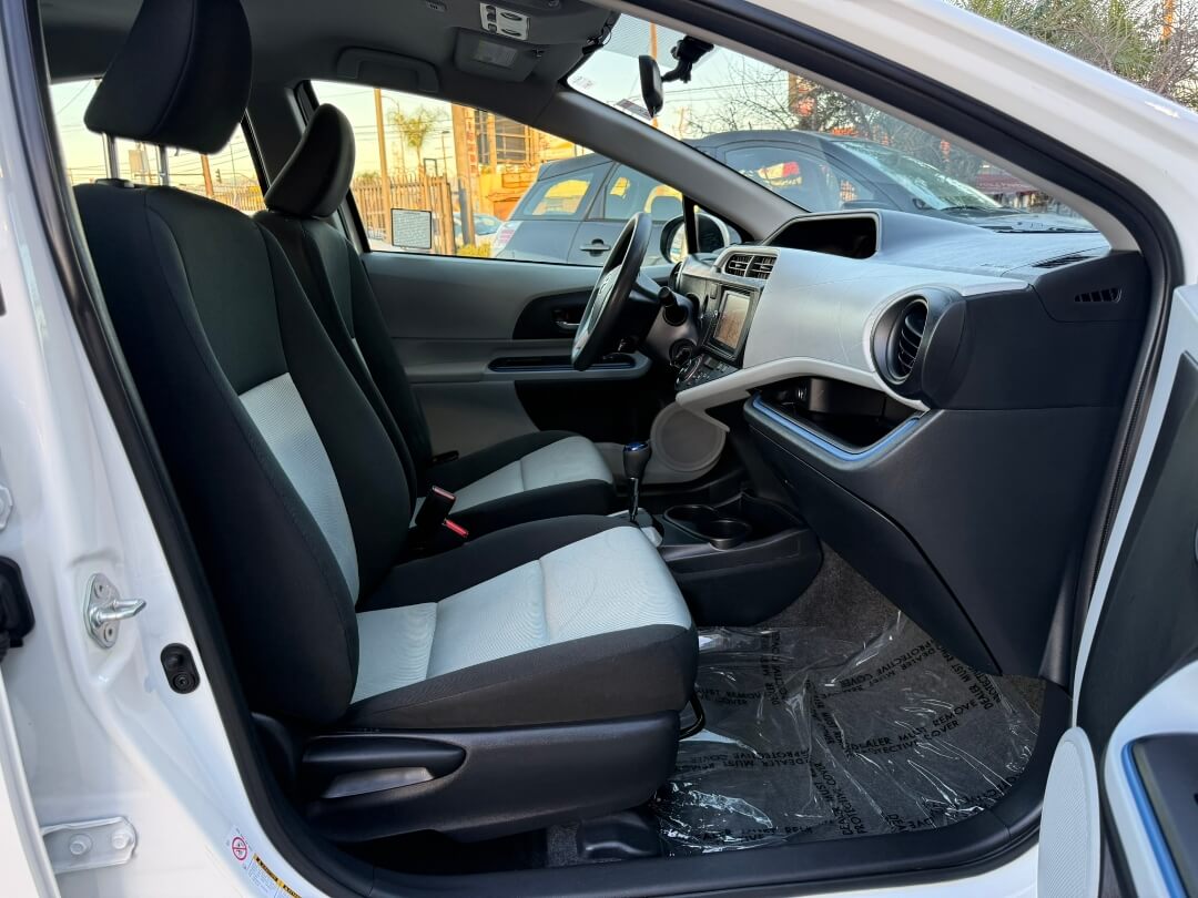 2012 Toyota Prius C Two