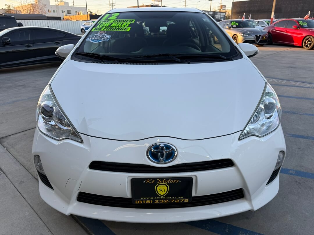 2012 Toyota Prius C Two