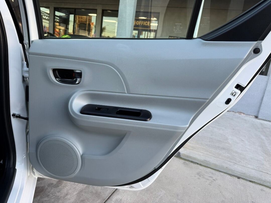 2012 Toyota Prius C Two