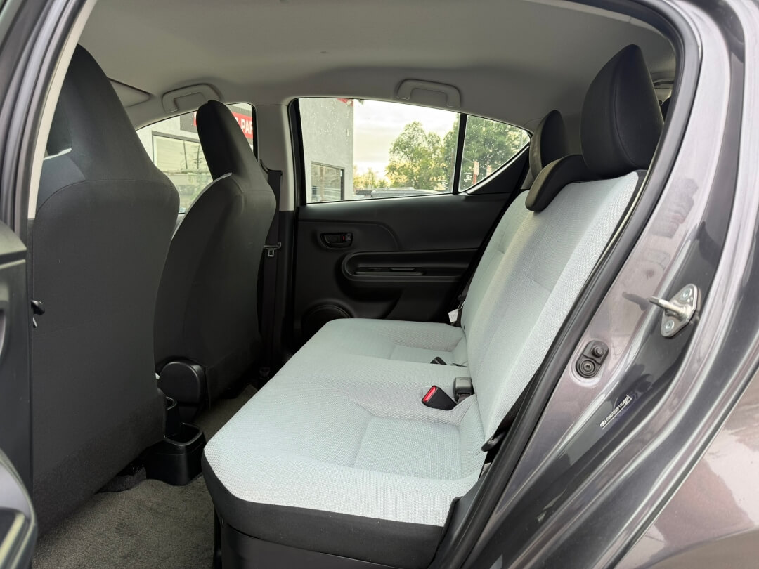 2015 Toyota Prius C One