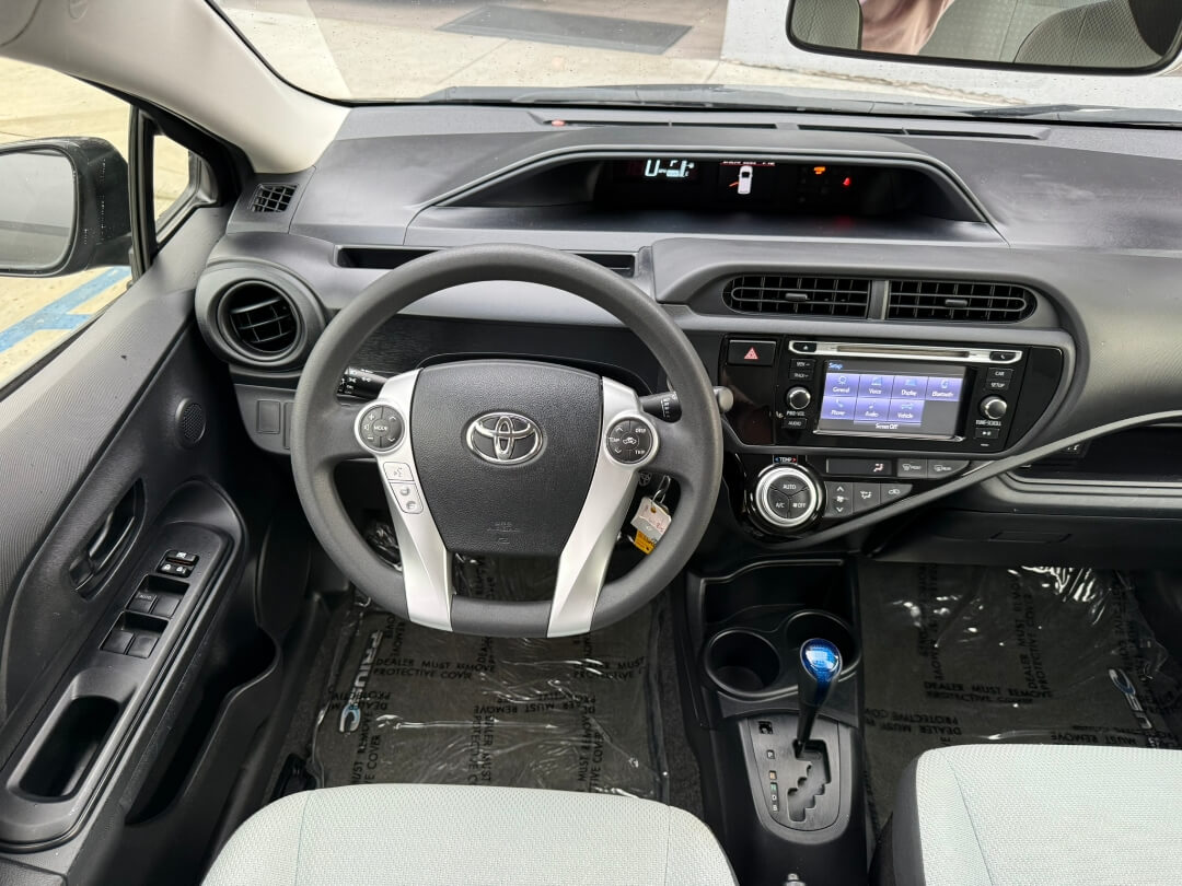 2015 Toyota Prius C One