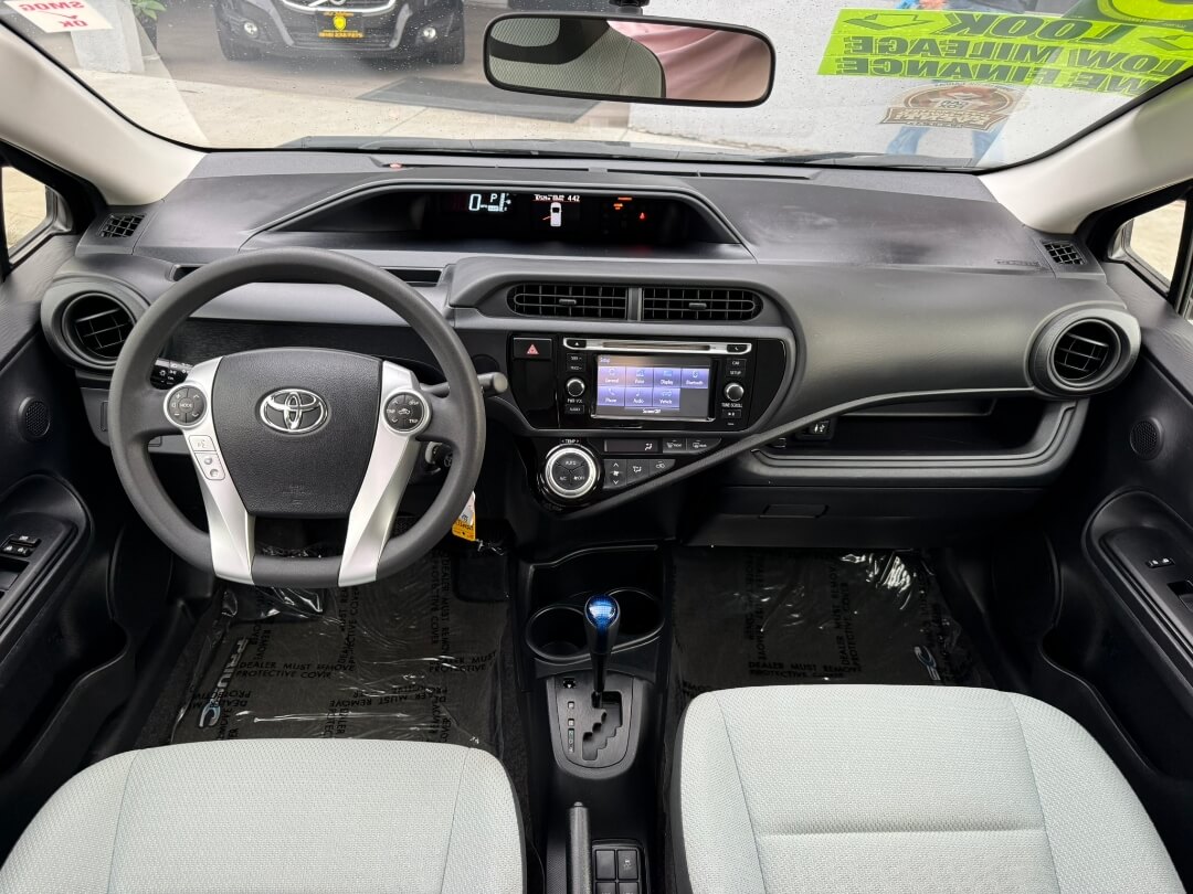 2015 Toyota Prius C One