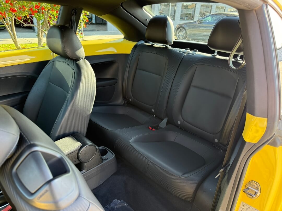 2013 Volkswagen Beetle 2.5L PZEV WITH SUNROOF 
