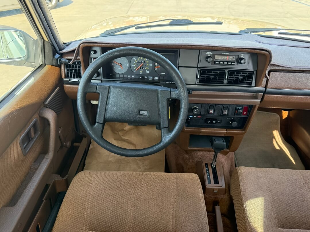 1987 Volvo 240 DL